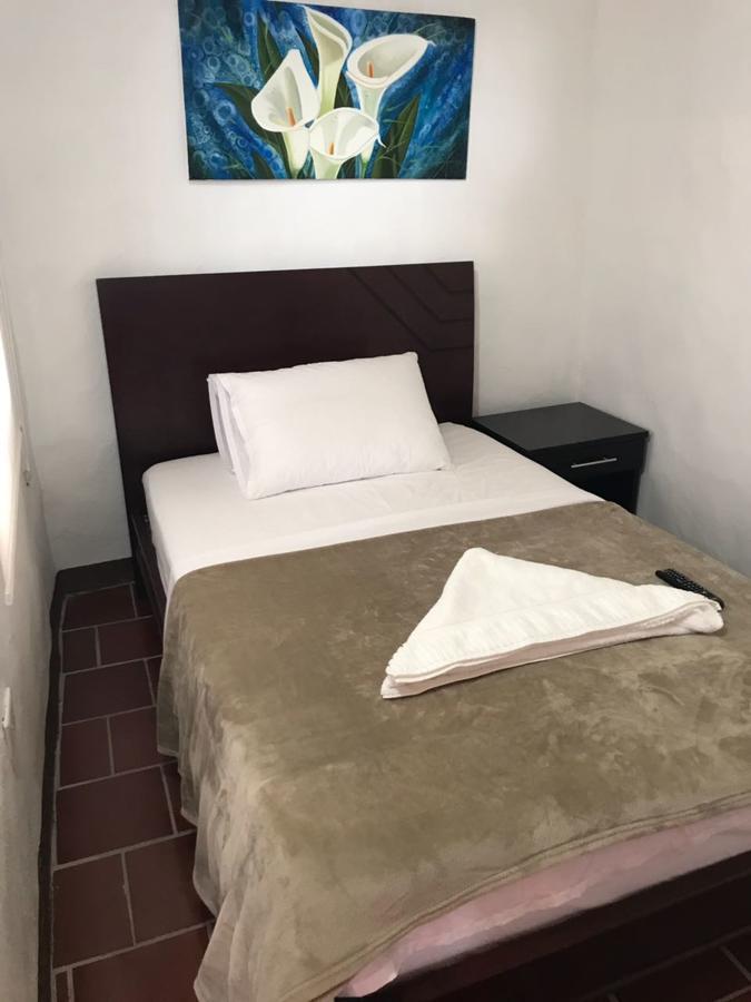 Hostal Rous San Gil Ngoại thất bức ảnh